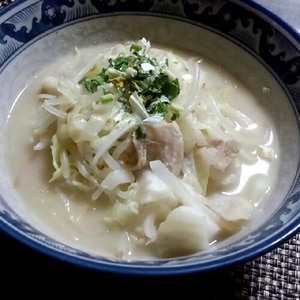 やみつき！牛乳とんこつラーメン